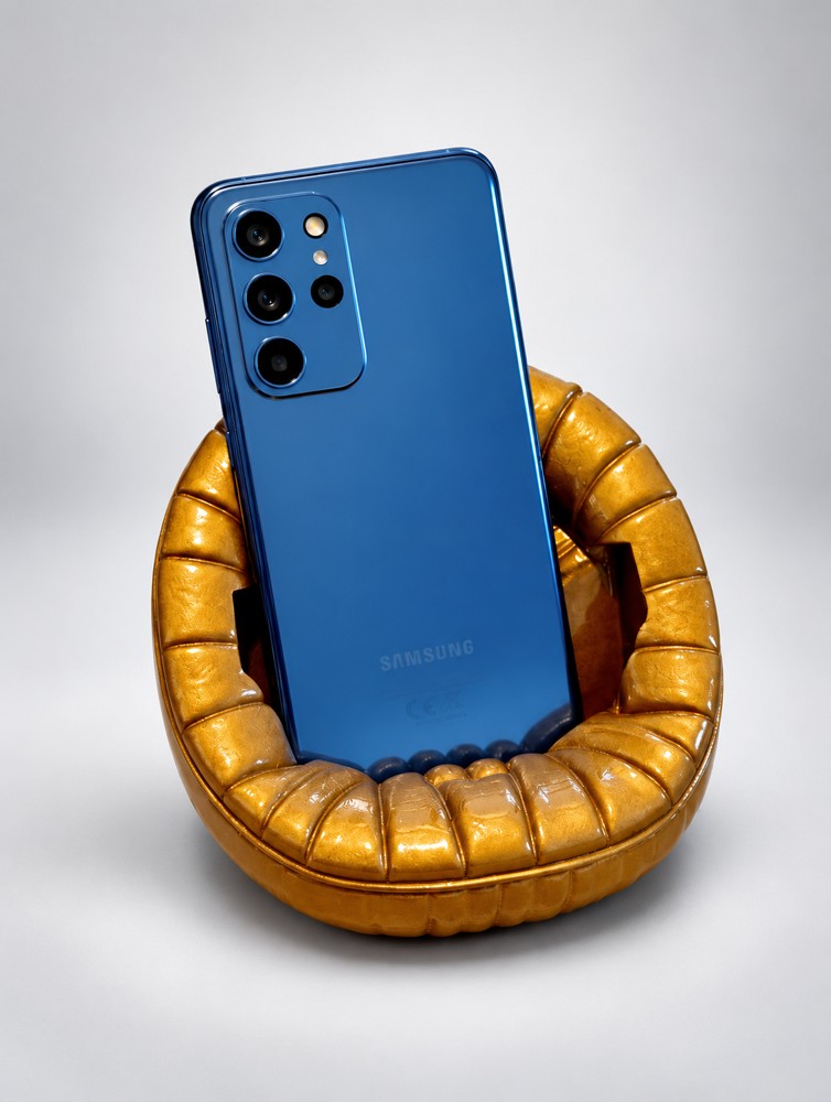 Luxury Chair Phone Dock