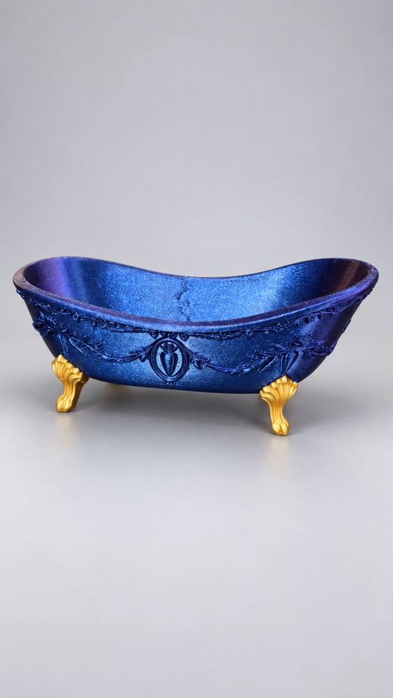 Decorative Claw-Foot Bathtub